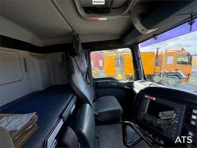 Ielu tīrīšanas mašīna MAN 18.313 Sweeper w/ Bucher Optifant 70 superconstruc