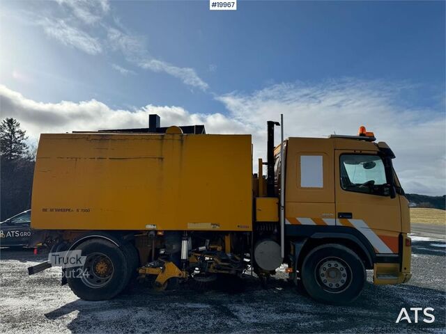  Volvo FM9 4x2 sweeper truck w/ Beam sweeper S7000 superc