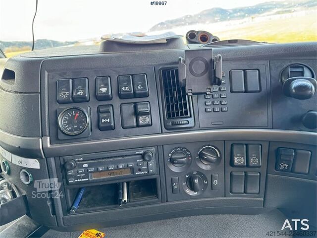 Barredora de calzadas Volvo FM9 4x2 sweeper truck w/ Beam sweeper S7000 superc