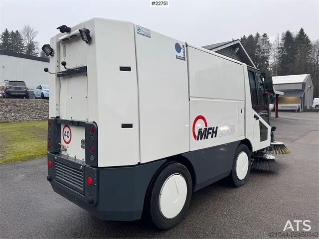  Aebi MFH2500 sweeper