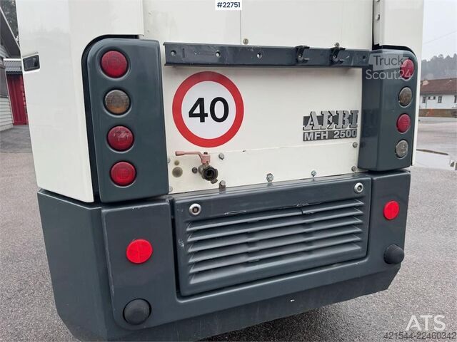 Măturătoare stradală Aebi MFH2500 sweeper