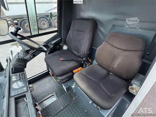 Măturătoare stradală Aebi MFH2500 sweeper