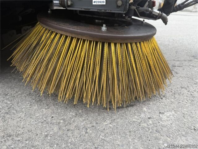 подметальная машина Boschung s3 street sweeper