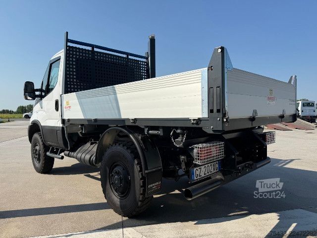 Camion à usage spécial IVECO DAILY 35S18 H 4X4 RIB. TRILATERALE
