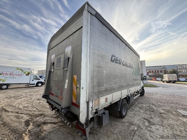 Transporter mit Koffer IVECO DAILY 70C21/P CASSONE