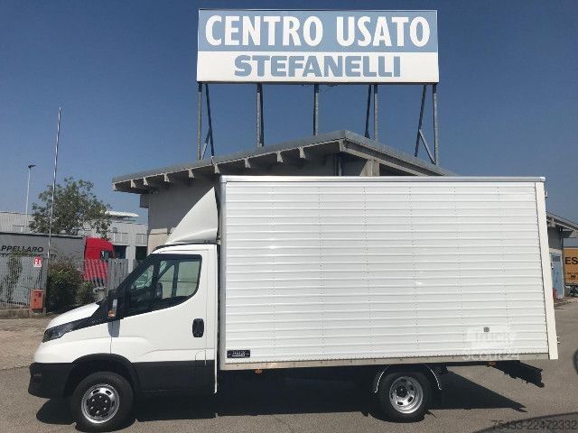 Панельний фургон IVECO DAILY 35C14H BOX