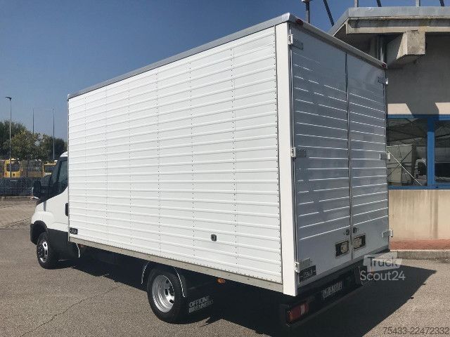 Панельний фургон IVECO DAILY 35C14H BOX