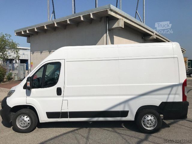 Панельний фургон Citroën Jumper 33 L2H2 2.2 bluehdi 140cv S&S
