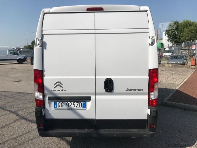 Панельний фургон Citroën Jumper 33 L2H2 2.2 bluehdi 140cv S&S