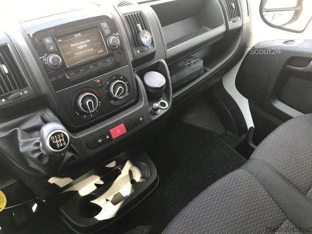 Панельний фургон Citroën Jumper 33 L2H2 2.2 bluehdi 140cv S&S