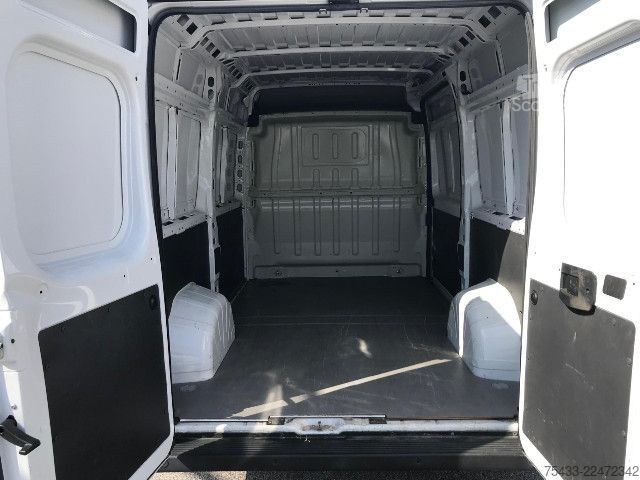 Панельний фургон Citroën Jumper 33 L2H2 2.2 bluehdi 140cv S&S