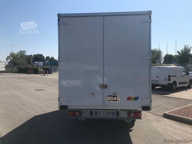 Fourgon personnalisé Citroën Jumper 35 L4 2.2 bluehdi 140cv S&S  p.la