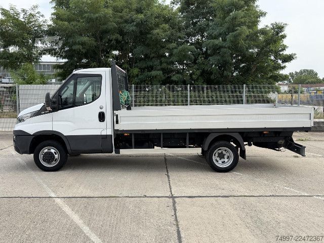 Пикап ван IVECO 35C14 / AHK / Zwillingsbereift