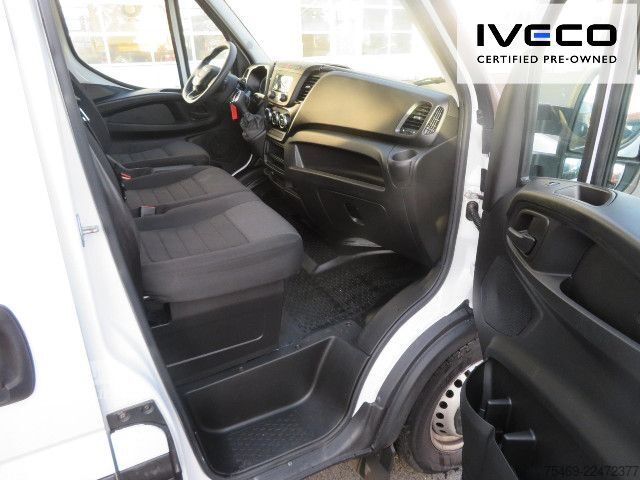 Korotettu pakettiauto IVECO 35S16A8V