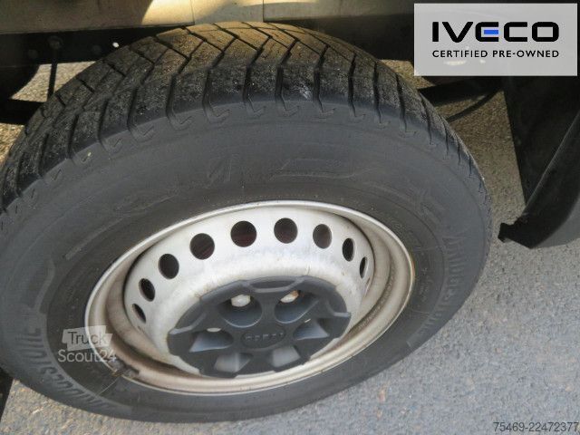 Korotettu pakettiauto IVECO 35S16A8V