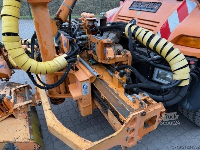 Unimog Mercedes-Benz U-400 Mulag/Salzstreuer/Waschgerät