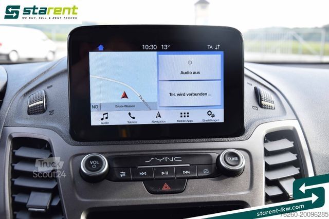 Panelová dodávka FORD Connect 1,5 TDCI Automatik Sitzheizung Klima AHK