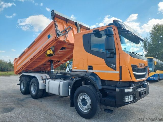 Driezijdige kipper IVECO AD 260T46 BB Meiller Bordmatik 6x4