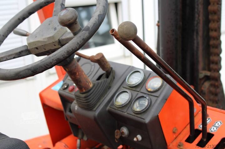 Carretilla elevadora Nissan DF05 A 70 U