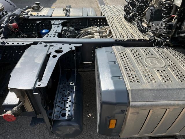 Komercijalno vozilo Mercedes-Benz Actros 1853 4x4 HAD Kipphydraulik Retarder TÜV