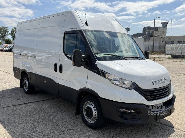 Slēgtais furgons IVECO 35S16V AHK + Fahrtenschreiber