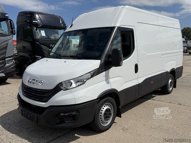Slēgtais furgons IVECO 35S16V AHK + Fahrtenschreiber