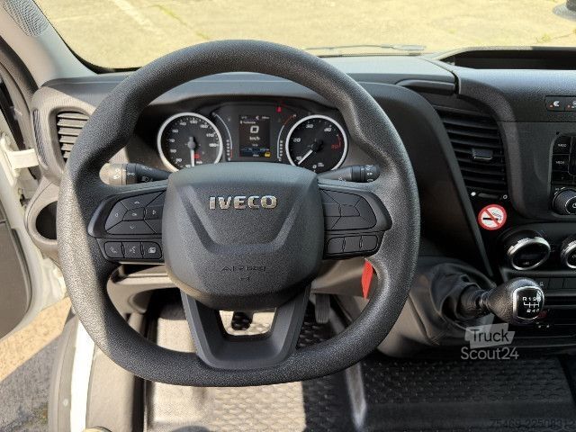 Slēgtais furgons IVECO 35S16V AHK + Fahrtenschreiber