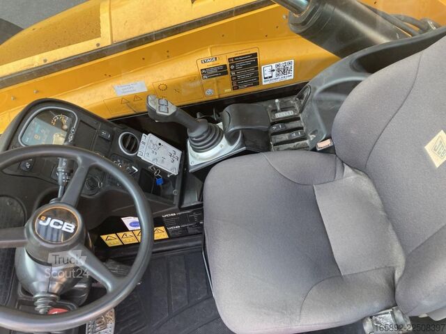 телескопічний навантажувач JCB 540-180