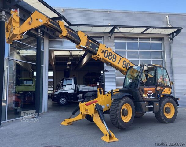 телескопічний навантажувач JCB 540-180