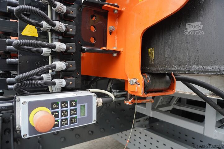 Burtowy z HDS Renault C380 Comfort 6x4 / Atlas 172.3E crane