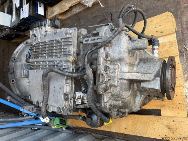 معيار SZM Volvo FH 460 GLOBETROTTER MOTOR DEFECT