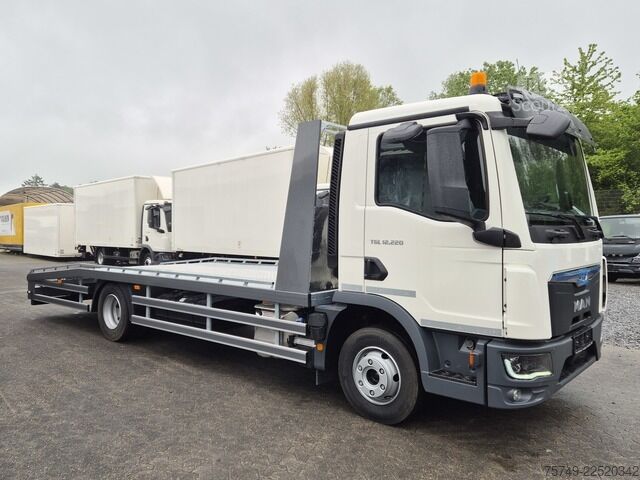 Autonkuljetusauto man TGL 12.220 BL Autotransporter AHK