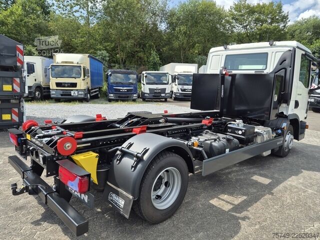 Telehoist vaihtolavakuorma-auto man TGL 8.190 BL City Abollkipper Powermatic