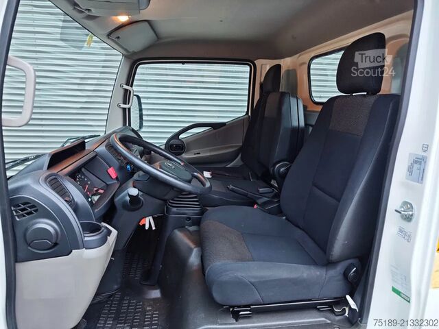 Plataforma elevadora Nissan Cabstar 35.13 NT400 GSR B230T
