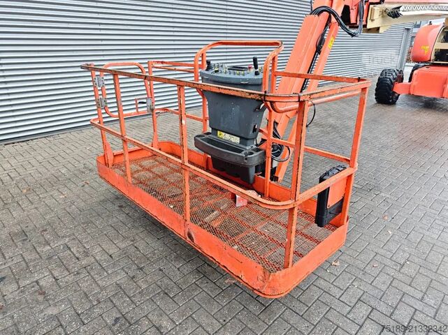 Plate-forme télescopique JLG 860 SJ