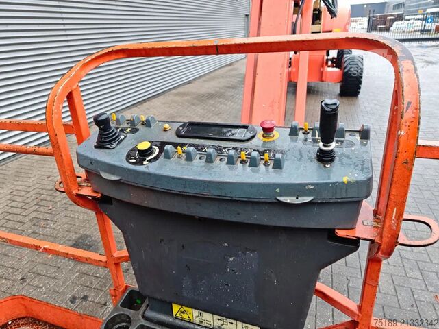 Plate-forme télescopique JLG 860 SJ