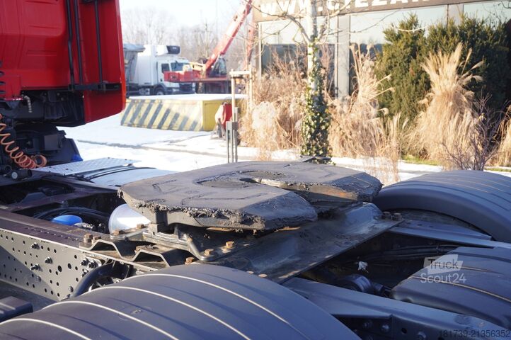 Traktoriaus vienetas Iveco Stralis 460 E6 tractor unit/ Sleeper cab