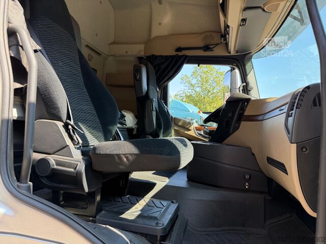 Standard-SZM Mercedes-Benz Actros 2142 4X2 Hydraulic NL Truck