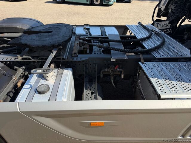 Standard-SZM Mercedes-Benz Actros 2142 4X2 Hydraulic NL Truck