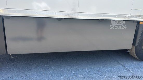 Hűtő félpótkocsi SCHMITZ THERMO KING DOPPELSTOCK BLUMENBREITE LIFT