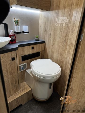 Інтегрований автокемпер EURAMOBIL Integra Line 720 EF ohne Hubbett Mondial ALDE