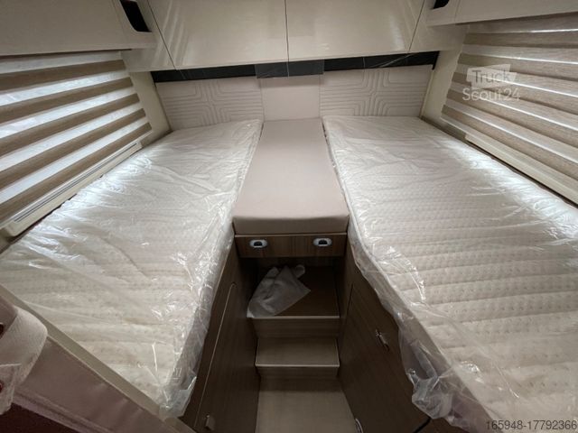 Ολοκληρωμένο αυτοκινούμενο τροχόσπιτο BÜRSTNER Lyseo I 690 * Luxus * 4,4T* 180PS*Maxi