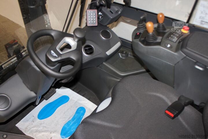 Iekrāvējs Linde E 30 1252-01