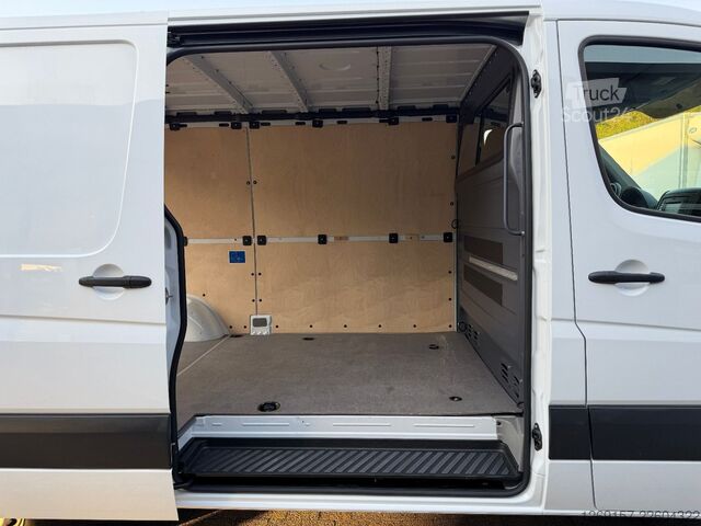 Dobozos furgon MERCEDES-BENZ Sprinter 316 CDI Kasten 3,5t L2H1 *AHK 2,8t*