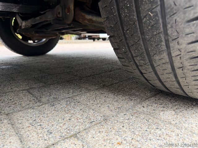Furgon z wysokim dachem MERCEDES-BENZ Sprinter 315CDI L2H2 Kombi 9-S. Autom. Dachklima