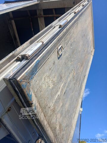 Semiremorcă cu podea mobilă Reisch RSBS-3-13
