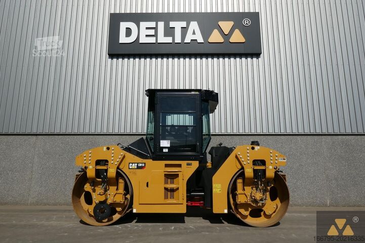 Rodillo tándem Caterpillar CB13