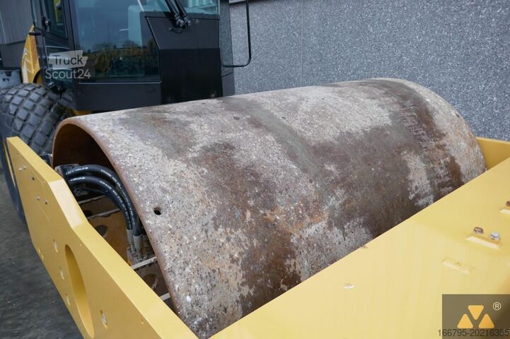 Enkelt tromlevalse Caterpillar CS68B