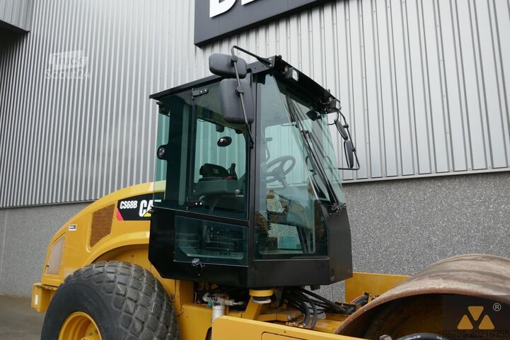 Enkelt tromlevalse Caterpillar CS68B