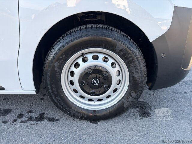 Varebil Opel Vivaro 1.5 D 120 L2 +180°Kamera+Navi+Holz+